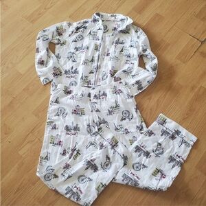 Victoria's Secret Paris London New York White and Black Print Pajama Set